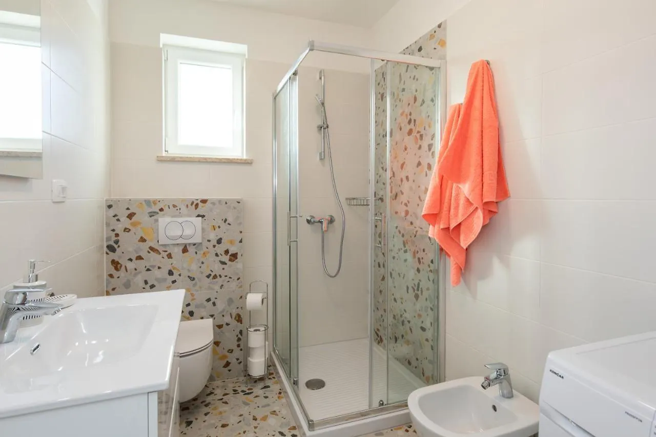Apartman Ivona Na 1. Katu Malinska